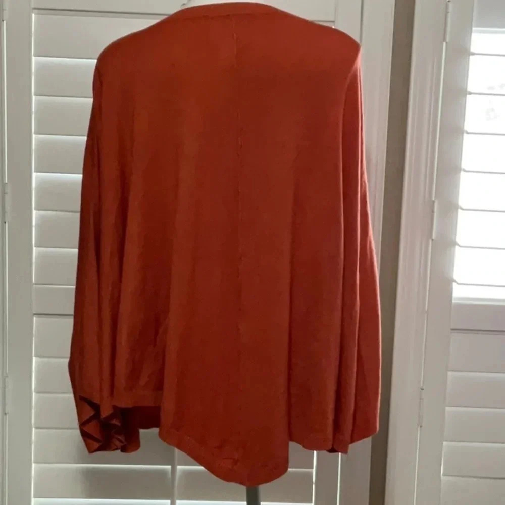 Shrug - Picture 3 of 8